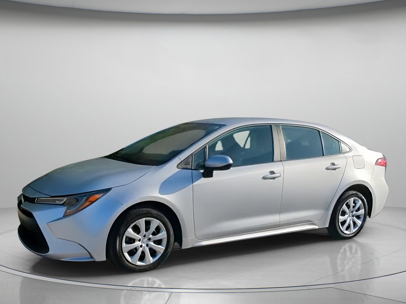 Used 2024 Toyota Corolla LE image 5