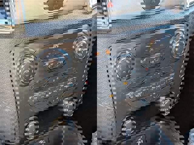 Certified 2019 Ford Ranger XLT w/ Equipment Group 301A Mid image 19