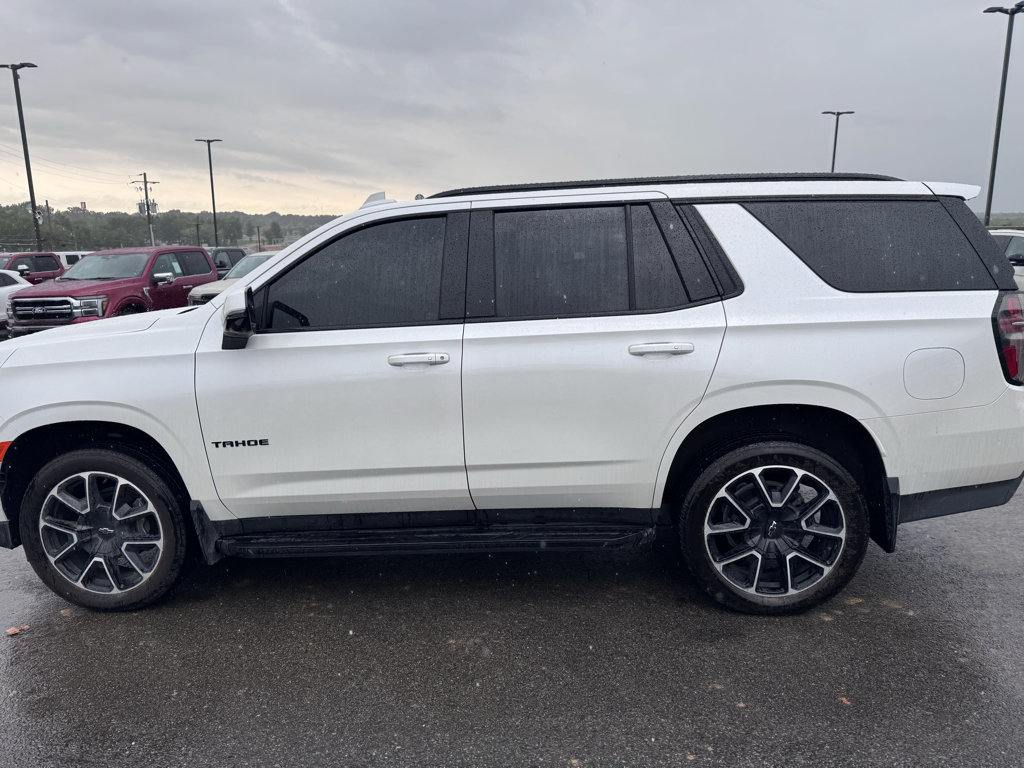 Used 2024 Chevrolet Tahoe RST w/ Luxury Package AWD/4WD image 10