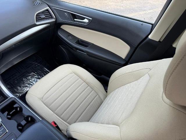 Certified 2024 Ford Edge SE image 17