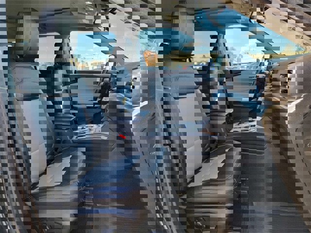 Certified 2022 Ford Explorer XLT w/ Equipment Group 202A image 25