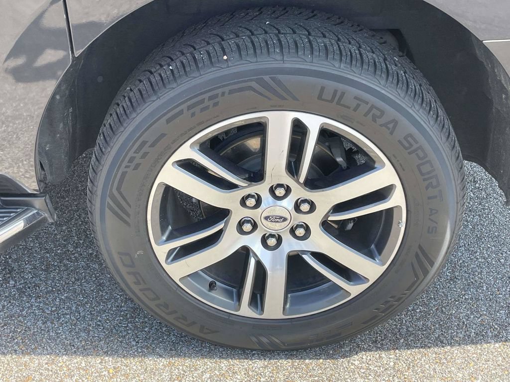 Certified 2023 Ford Expedition Max XLT RWD image 9