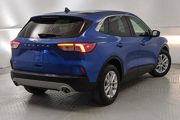 Certified 2021 Ford Escape SE w/ Cold Weather Package image 3