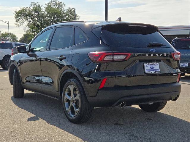Certified 2025 Ford Escape ST-Line Select AWD/4WD image 12