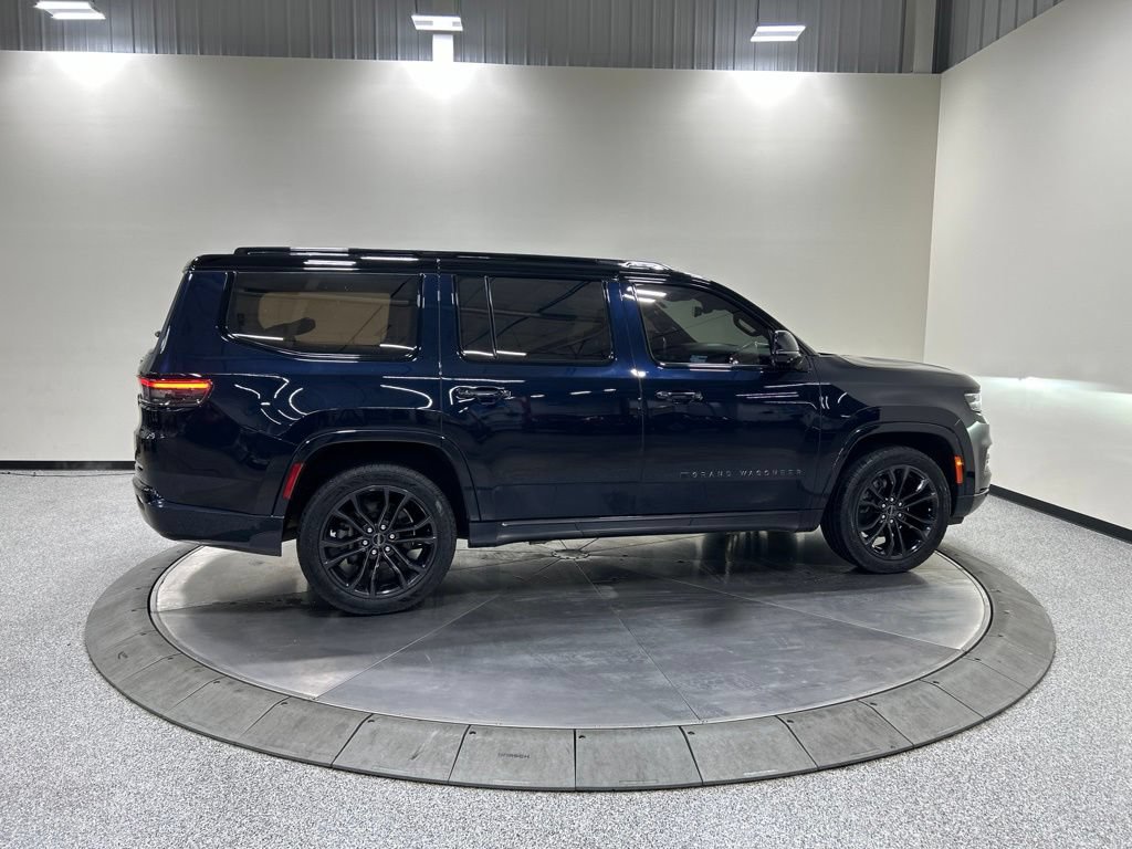 Used 2022 Jeep Grand Wagoneer Series II AWD/4WD image 6