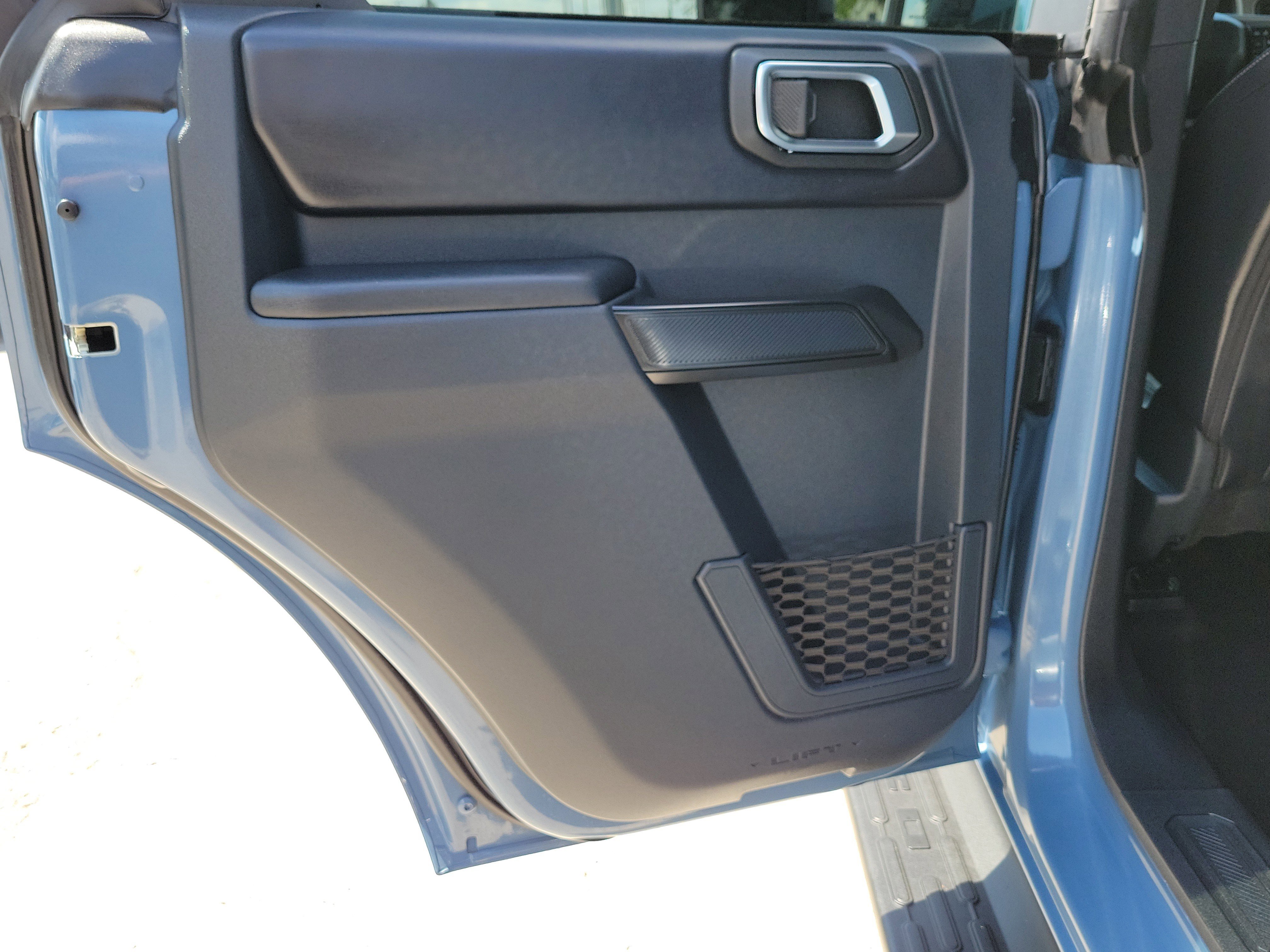 Certified 2025 Ford Bronco Outer Banks AWD/4WD image 10