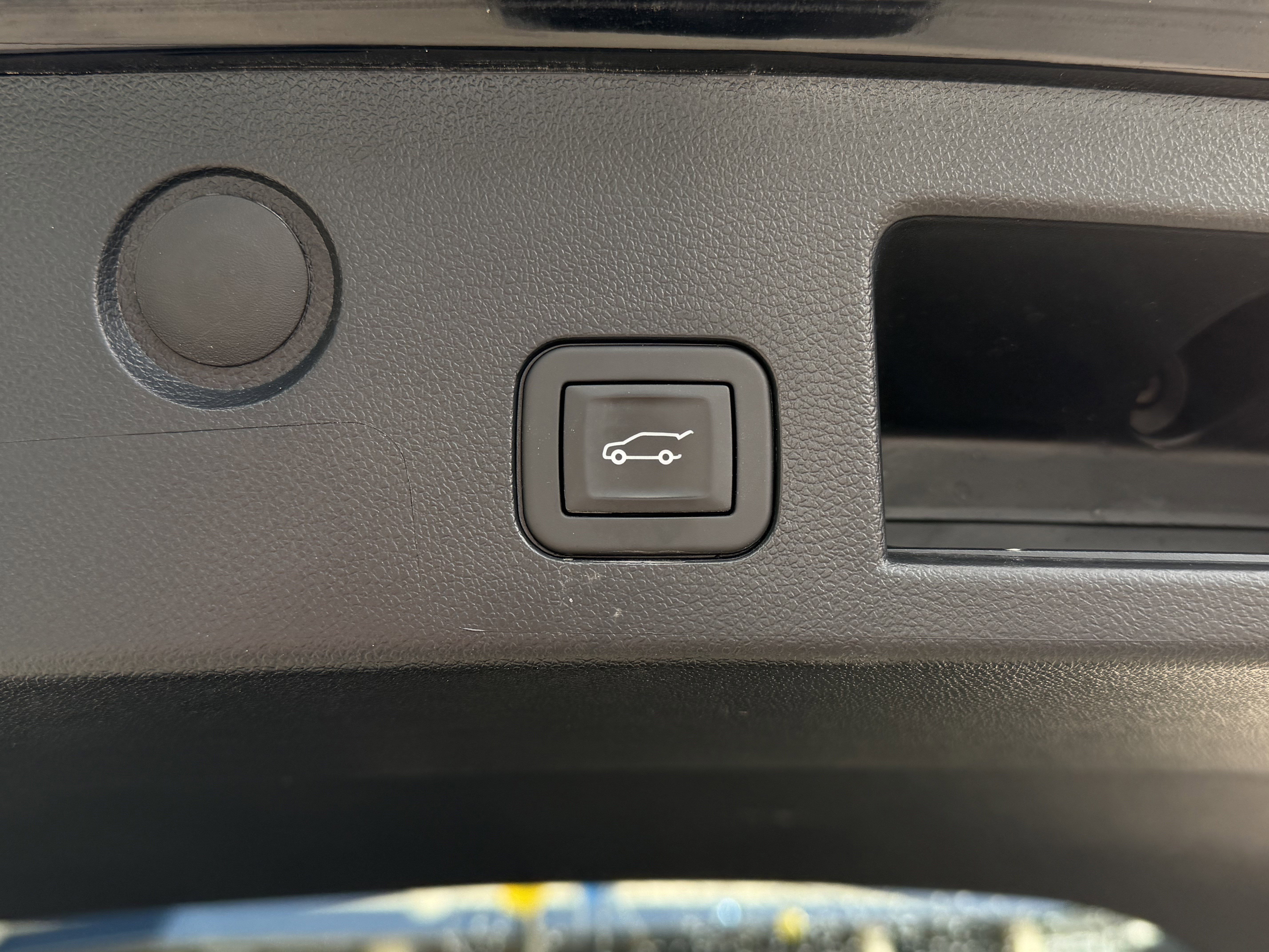 Used 2026 GMC Terrain Elevation w/ Elevation Premium Package FWD image 11