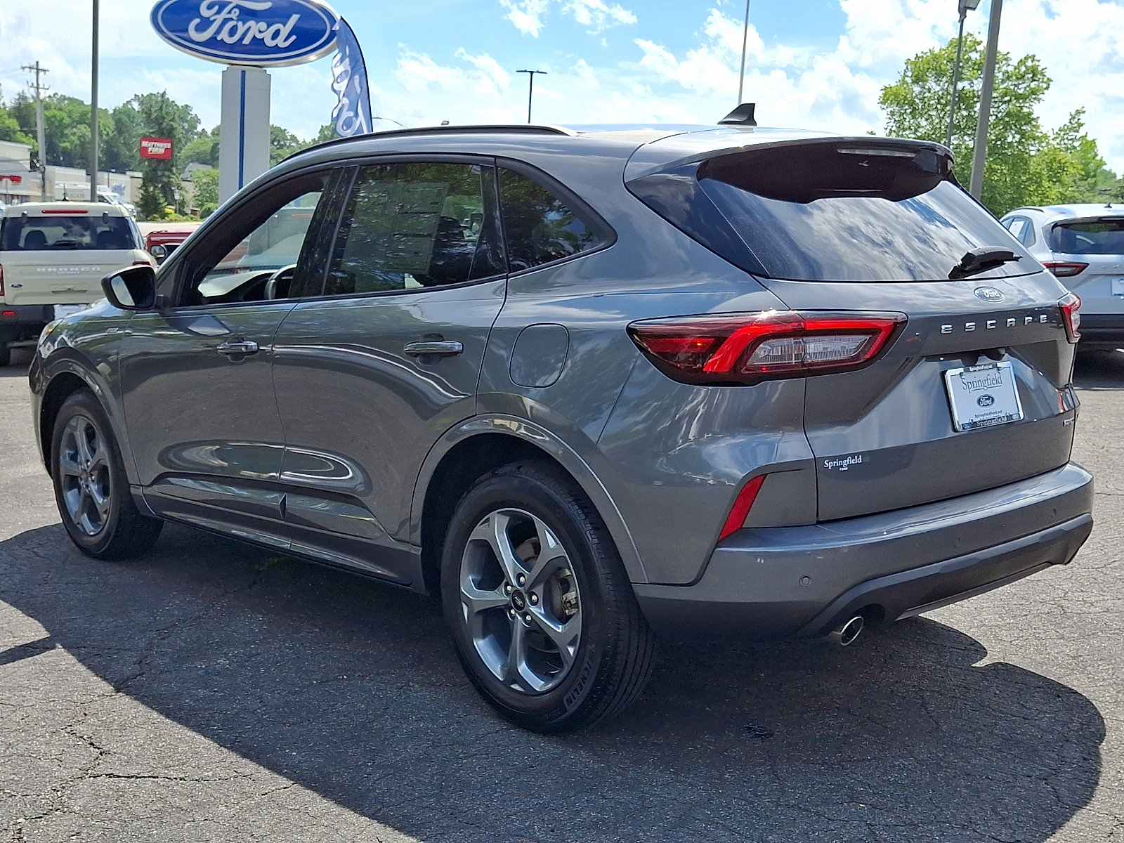 Certified 2023 Ford Escape ST-Line w/ Tech Pack #1 AWD/4WD image 4