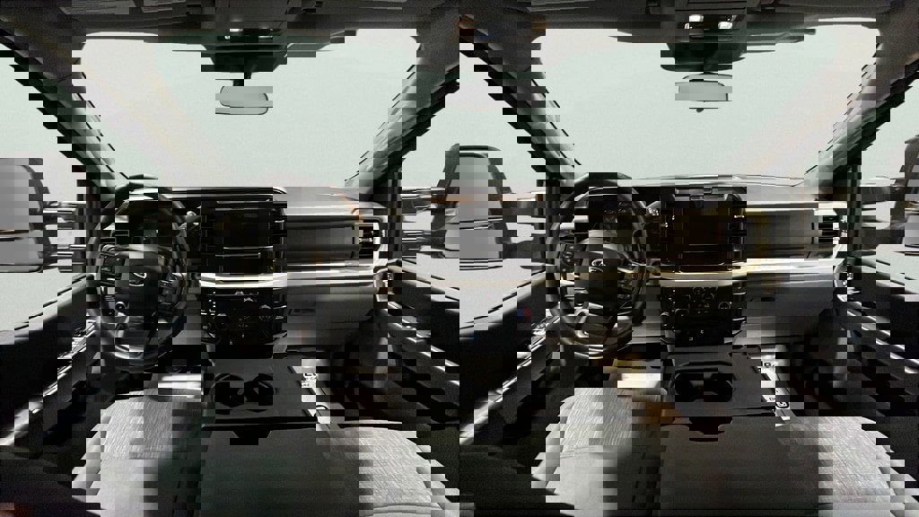 Certified 2025 Ford F250 XLT image 9