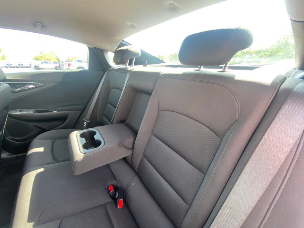 Used 2025 Chevrolet Malibu LT FWD image 23