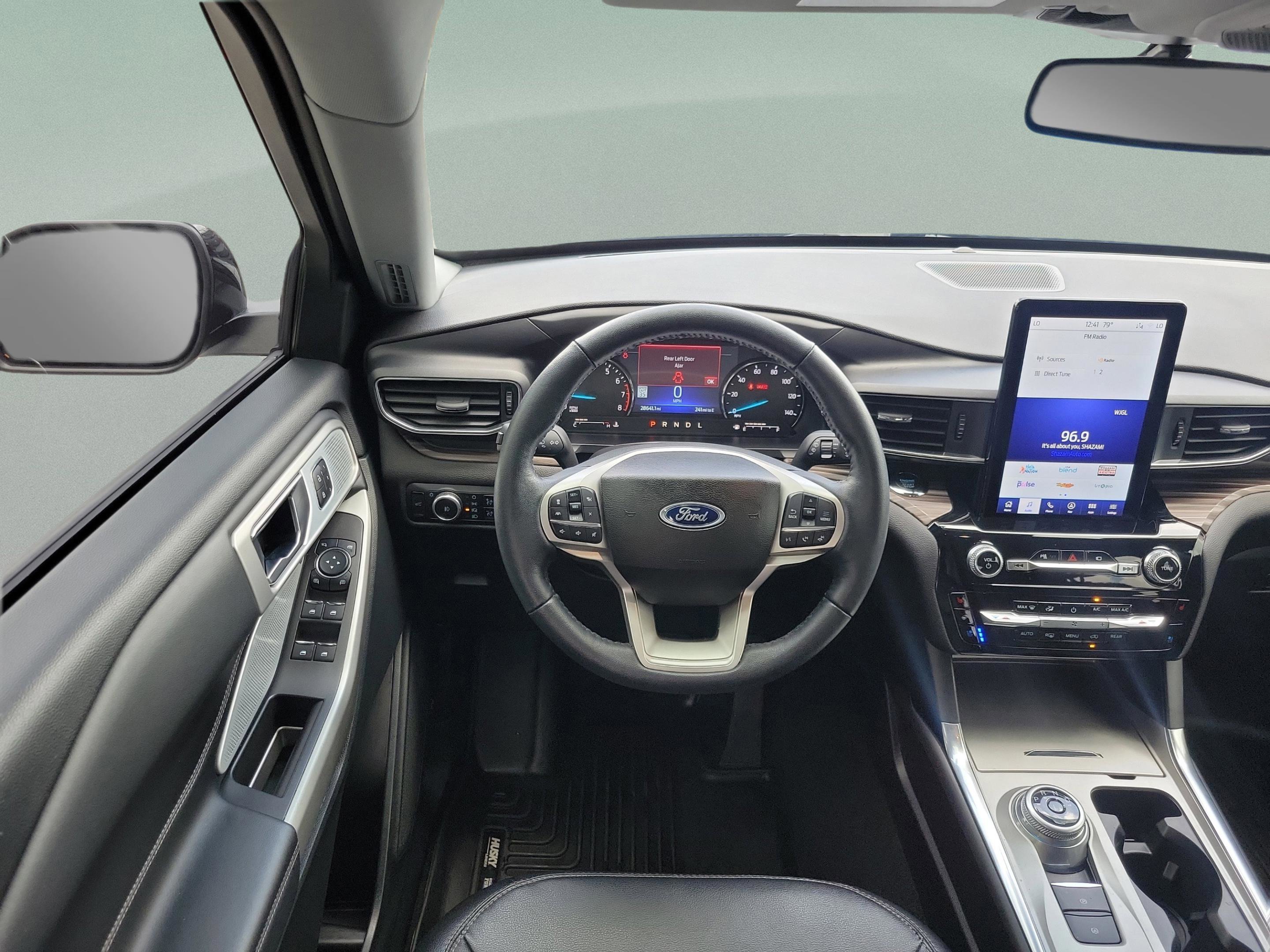 Certified 2023 Ford Explorer Limited w/ Limited Technology Package RWD image 5
