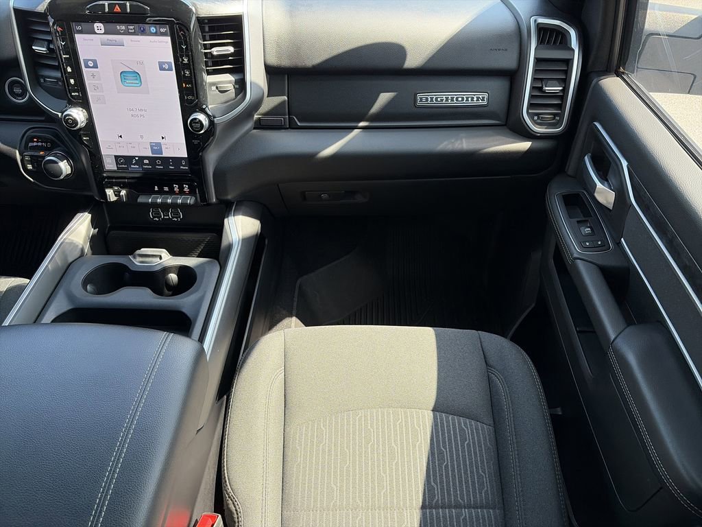 Used 2024 RAM 2500 Big Horn w/ Night Edition AWD/4WD image 17