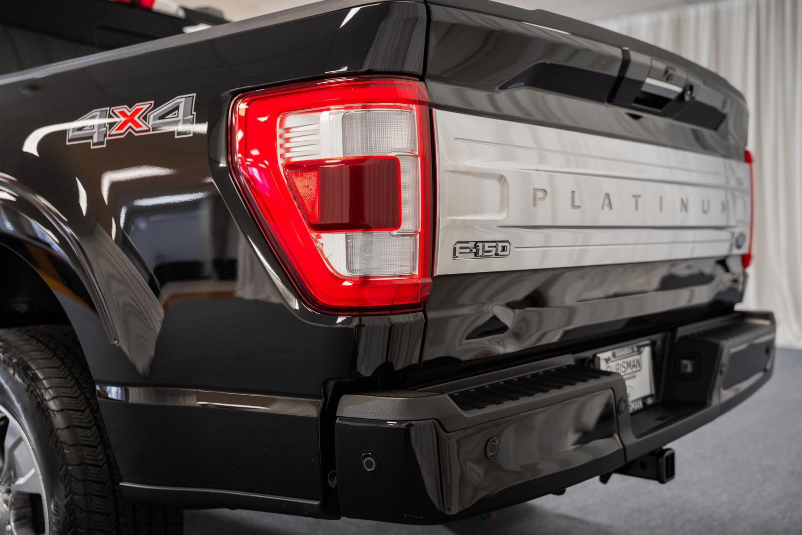 Certified 2022 Ford F150 Platinum w/ Equipment Group 701A High image 6