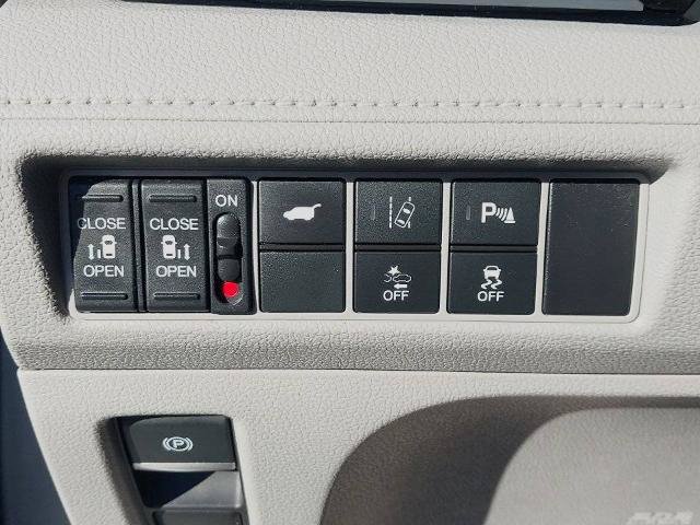 Used 2019 Honda Odyssey Elite image 16