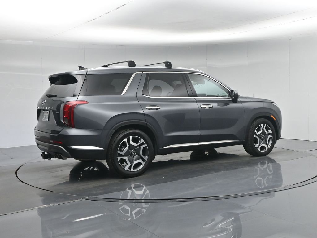 Used 2023 Hyundai Palisade Limited w/ Cargo Package AWD/4WD image 11