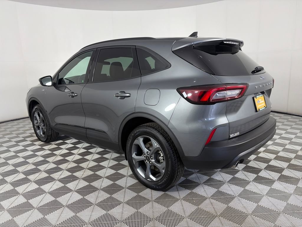 Certified 2025 Ford Escape ST-Line Select image 5