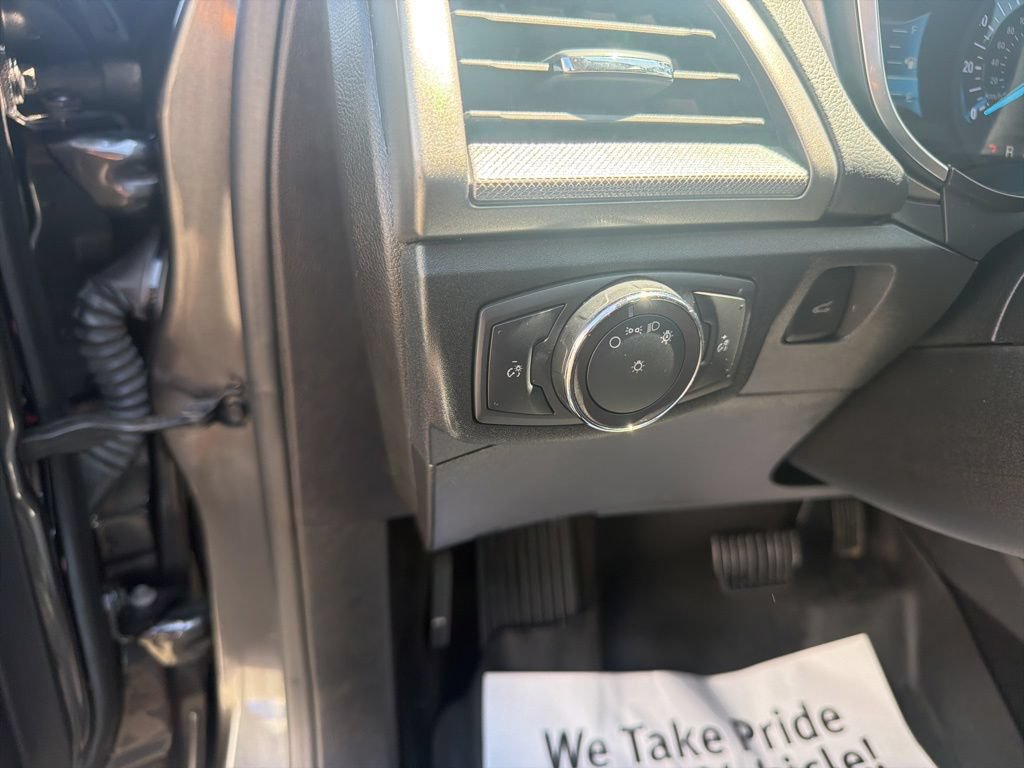 Certified 2019 Ford Fusion SE FWD image 23