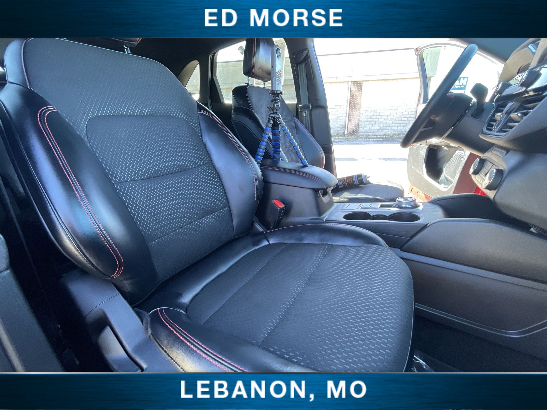 Certified 2025 Ford Escape ST-Line AWD/4WD image 26