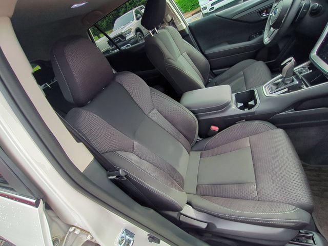 Used 2025 Subaru Outback Premium AWD/4WD image 36