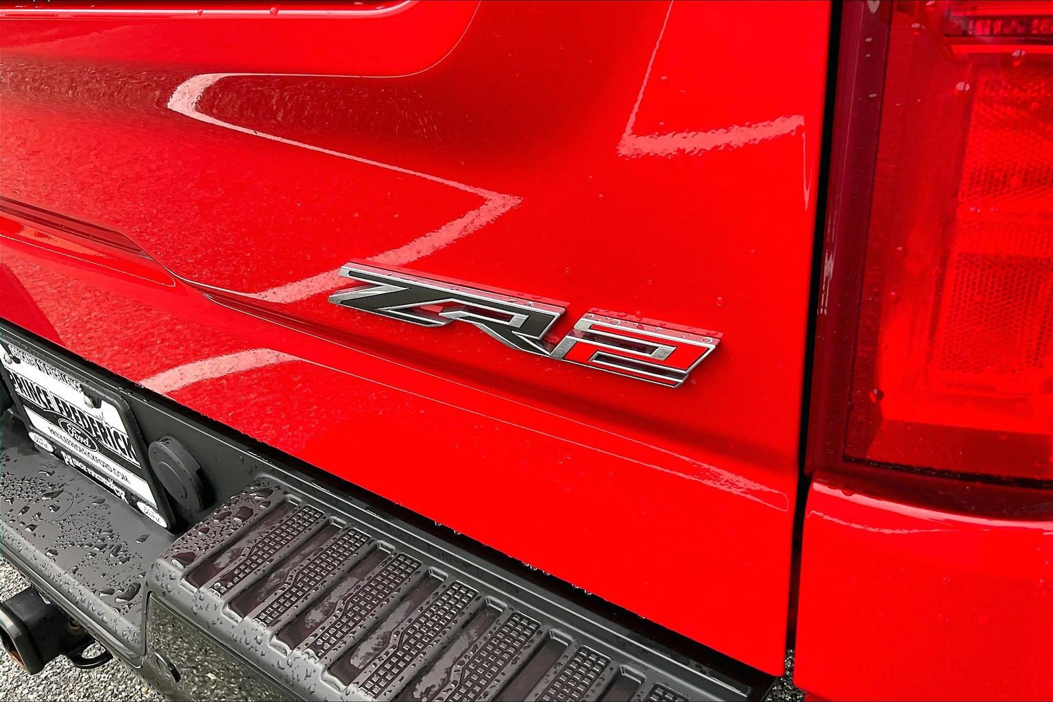 Used 2022 Chevrolet Silverado 1500 ZR2 w/ Technology Package AWD/4WD image 8