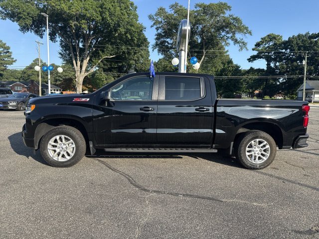 Used 2024 Chevrolet Silverado 1500 RST AWD/4WD image 12