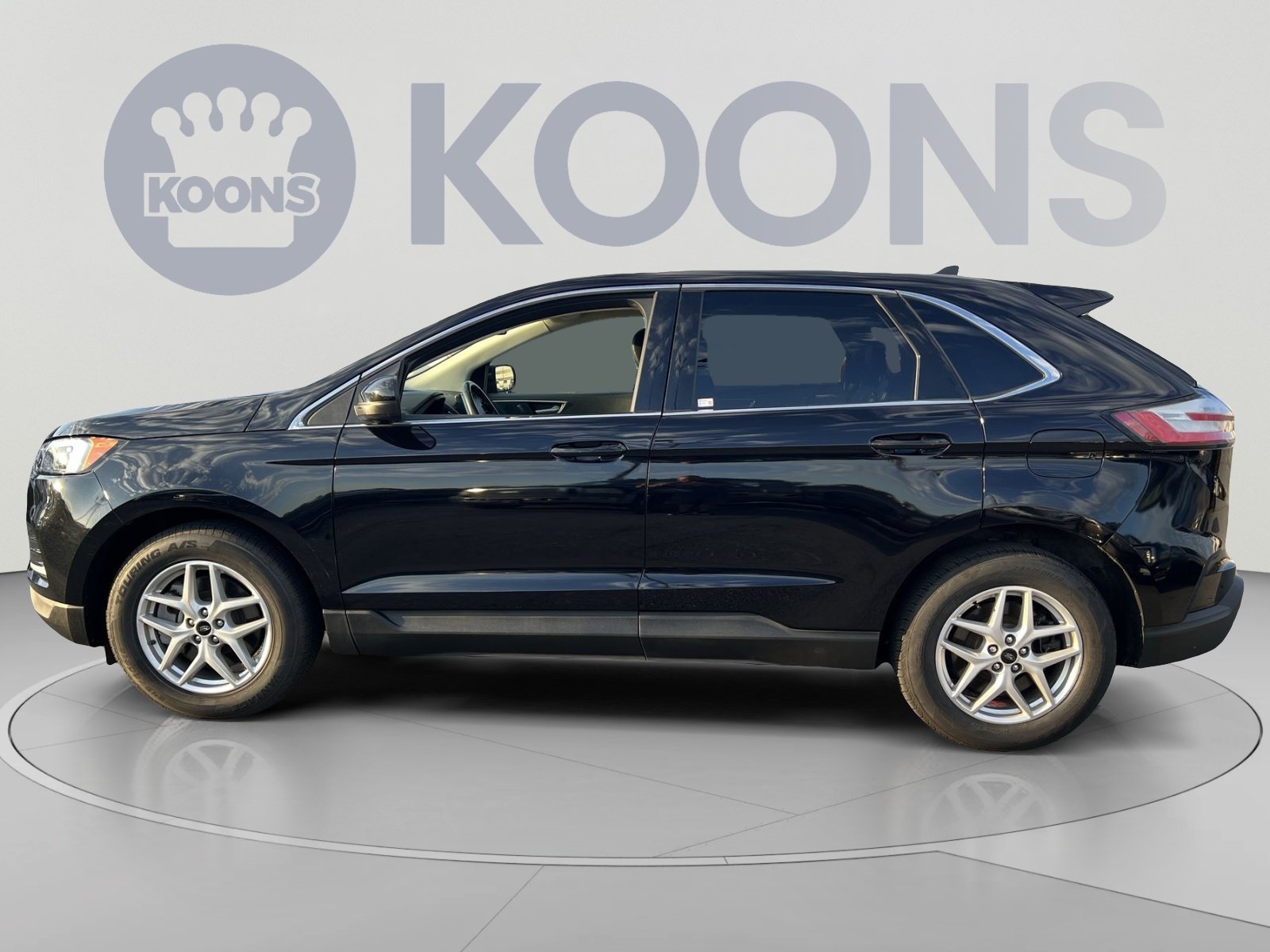 Certified 2024 Ford Edge SEL AWD/4WD image 2