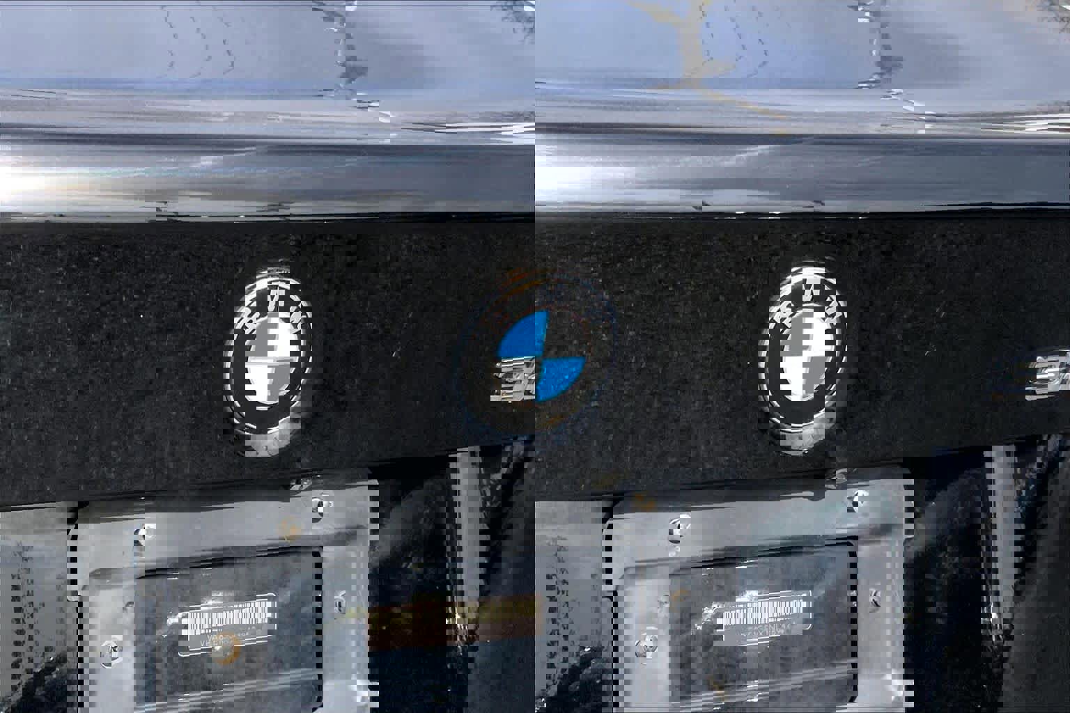 Used 2018 BMW 320i Sedan image 12