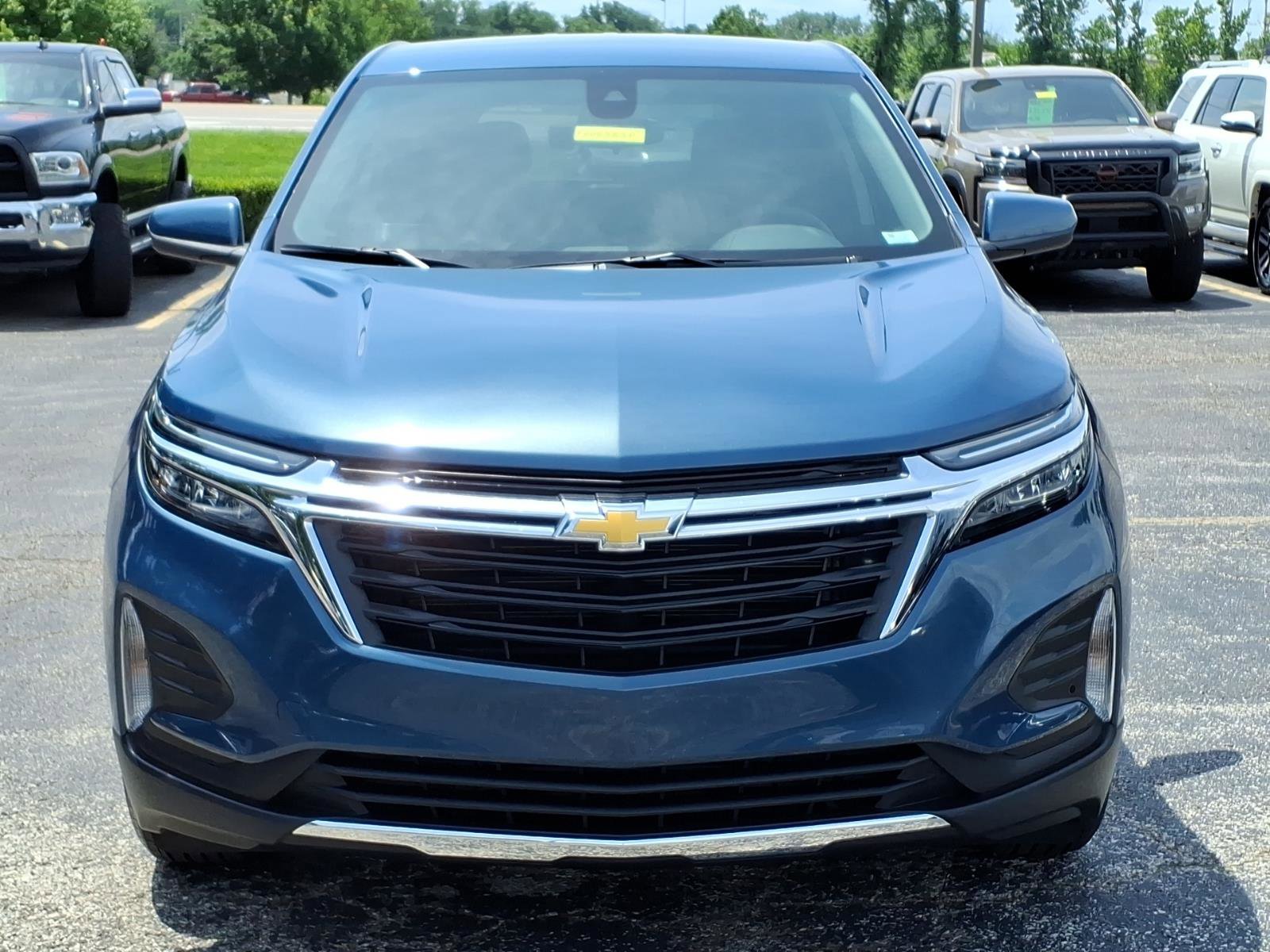 Used 2024 Chevrolet Equinox LT w/ LPO, Floor Liner Package FWD image 34