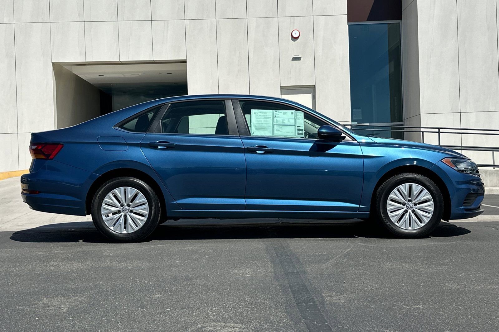 Used 2019 Volkswagen Jetta S image 2