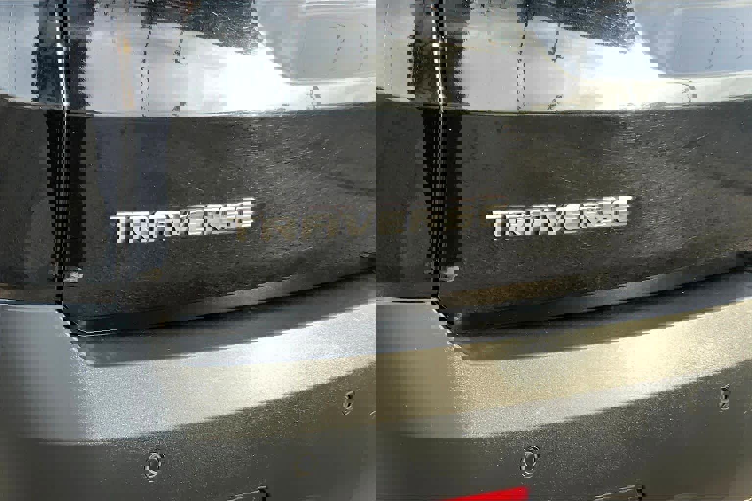 Used 2020 Chevrolet Traverse LT image 12