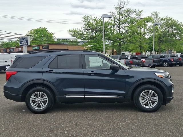 Certified 2023 Ford Explorer XLT w/ Equipment Group 202A AWD/4WD image 7