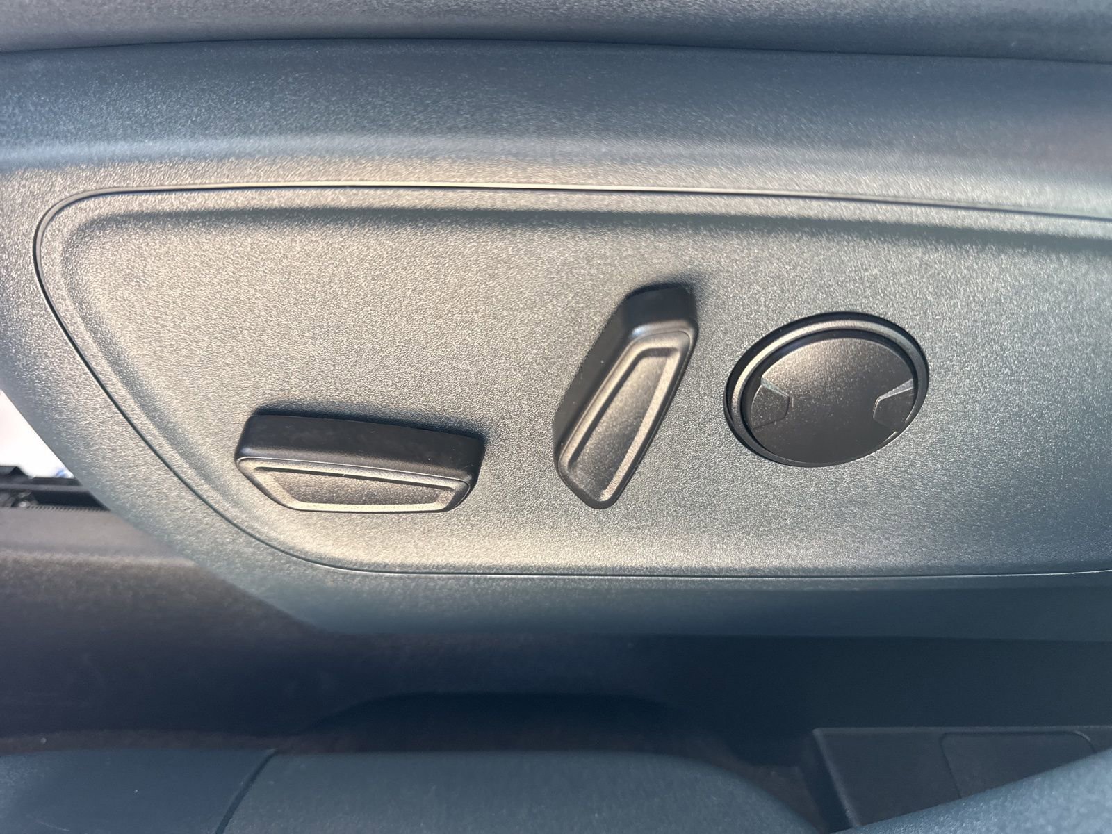 Certified 2024 Ford Maverick Lariat FWD image 27