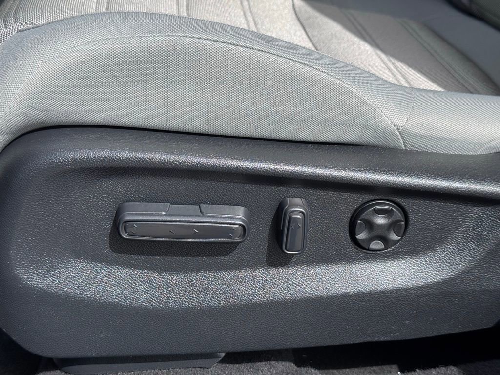 Used 2017 Honda CR-V EX image 29