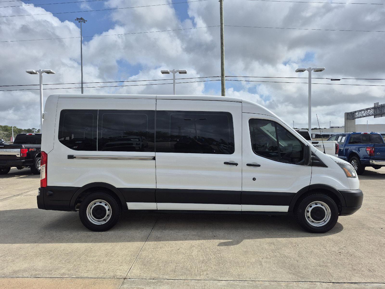 Certified 2019 Ford Transit 350 XL image 5