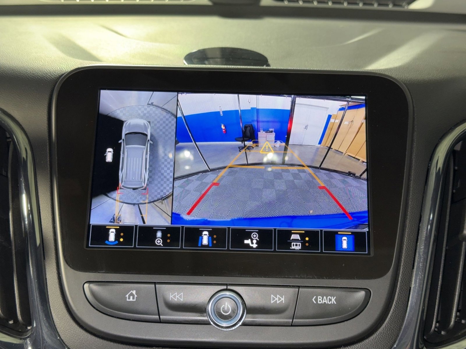 Used 2024 Chevrolet Equinox RS image 36