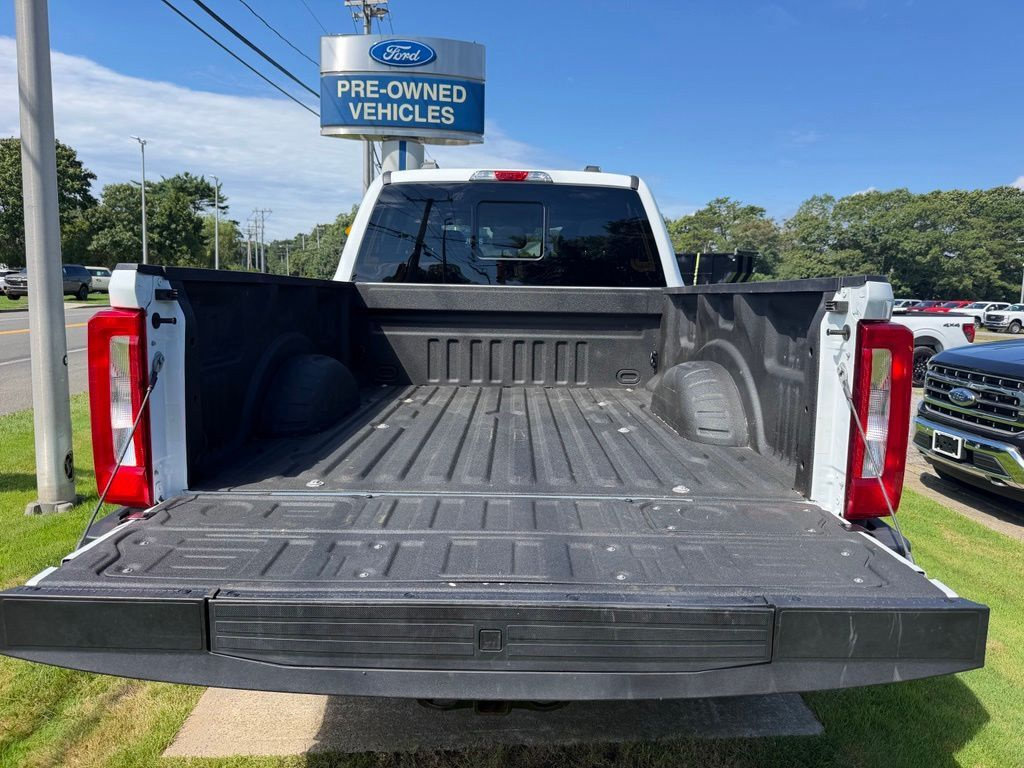 Certified 2025 Ford F250 XL w/ XL Off-Road Package AWD/4WD image 8
