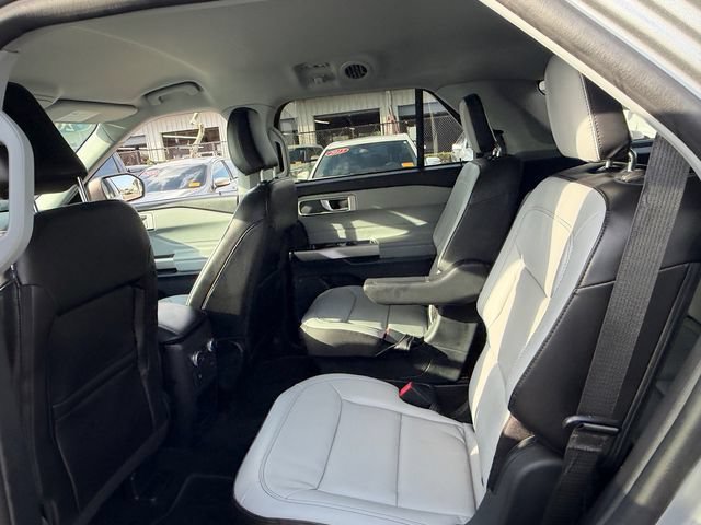 Certified 2021 Ford Explorer XLT w/ Equipment Group 202A RWD image 12