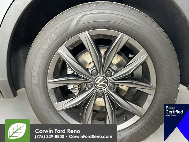 Used 2022 Volkswagen Tiguan SE image 33