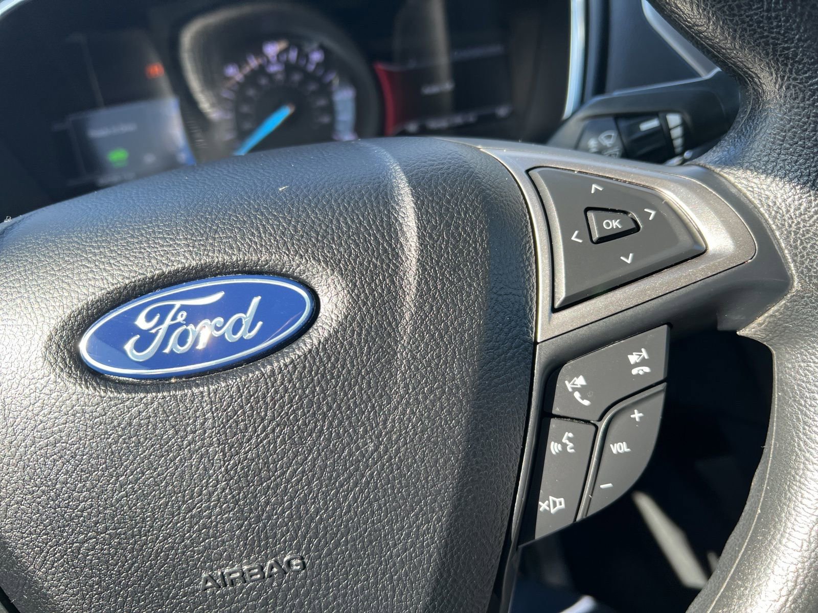 Certified 2020 Ford Fusion SE FWD image 23