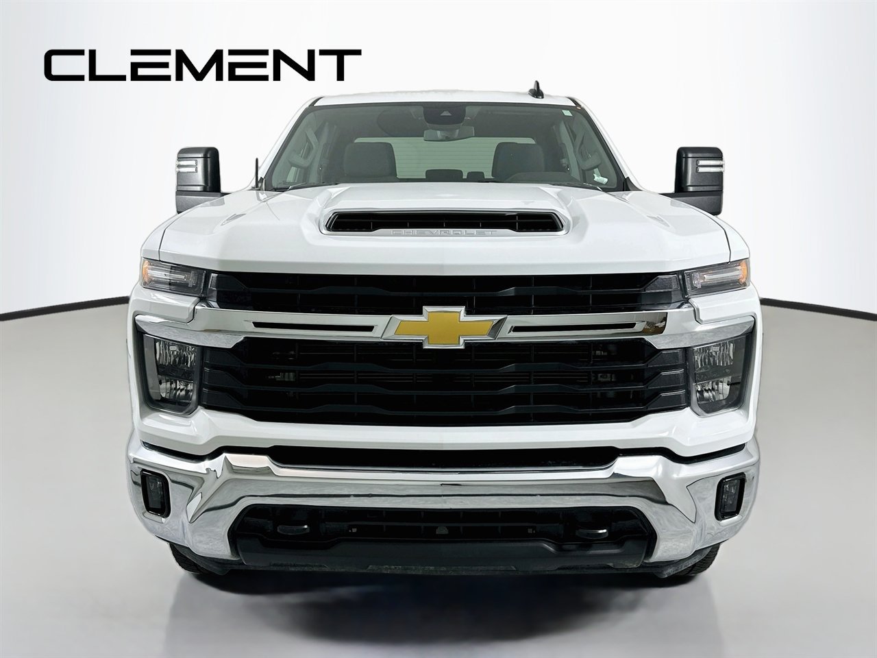 Used 2026 Chevrolet Silverado 2500 LT AWD/4WD image 3