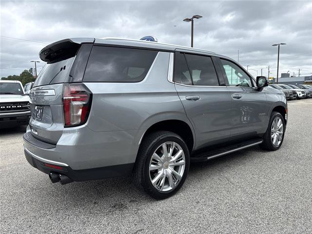 Used 2024 Chevrolet Tahoe High Country RWD image 3