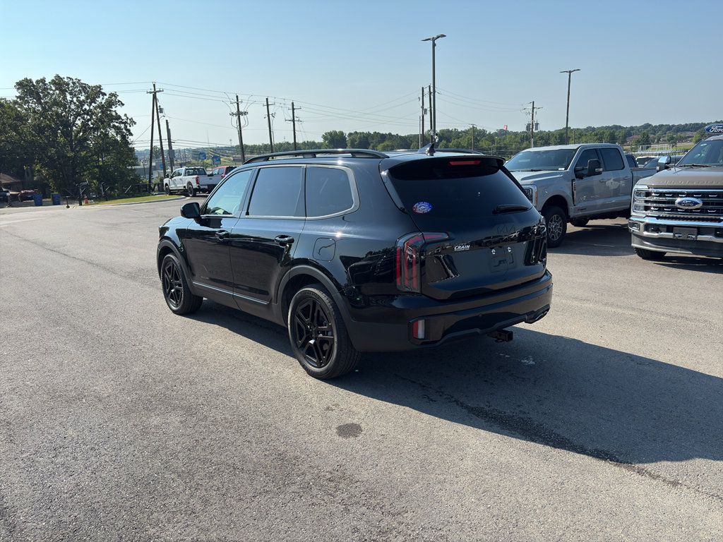 Used 2025 Kia Telluride SX X-Line AWD/4WD image 2