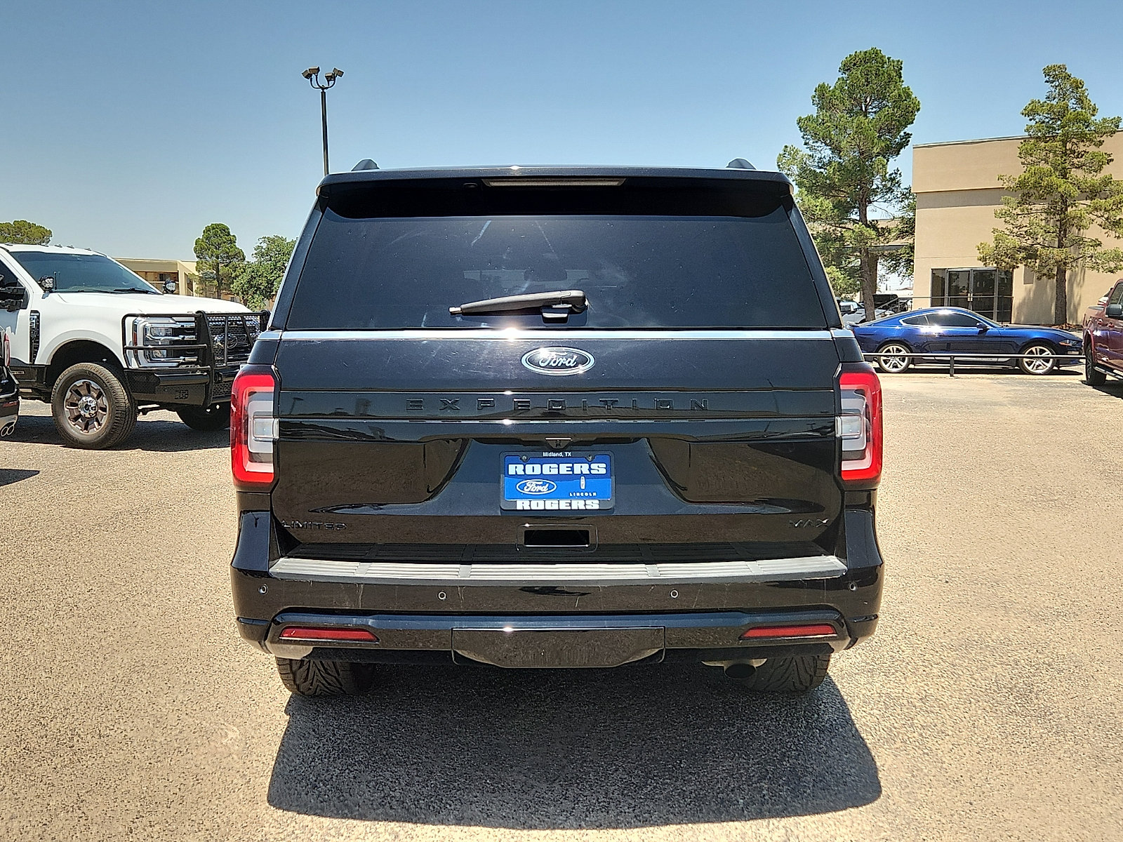Certified 2024 Ford Expedition Max Limited AWD/4WD image 6