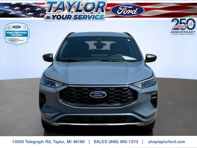 Certified 2024 Ford Escape ST-Line w/ Tech Pack #1 AWD/4WD image 3