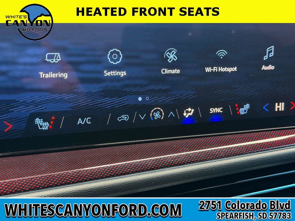 Used 2025 Chevrolet Traverse Z71 w/ Driver Confidence Package AWD/4WD image 17