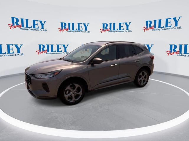Certified 2024 Ford Escape ST-Line AWD/4WD image 4
