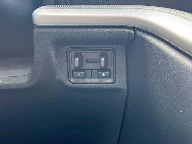 Certified 2026 Ford Expedition Active AWD/4WD image 28