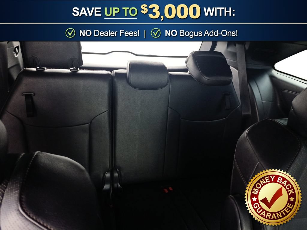 Used 2025 Toyota Sienna Platinum FWD image 21