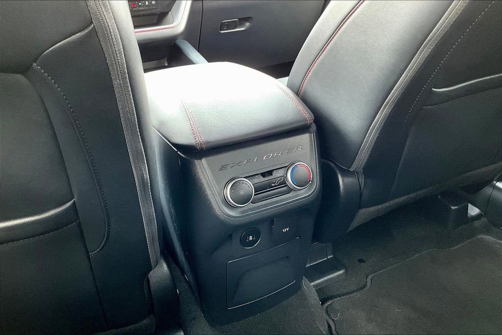 Certified 2025 Ford Explorer ST-Line image 10