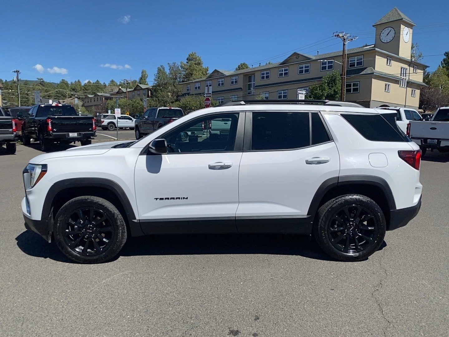 Used 2026 GMC Terrain Elevation w/ Elevation Premium Package AWD/4WD image 9